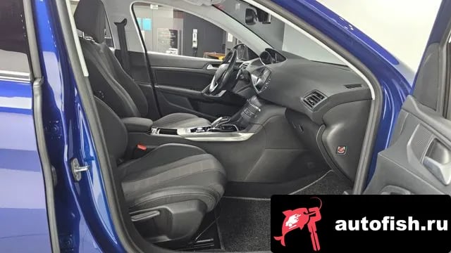 Peugeot 308 308 second generation 2019 года - похожие автомобили