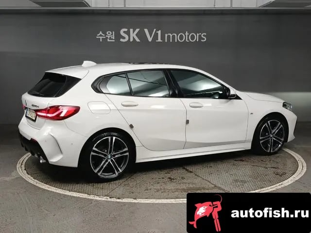 BMW 1-Series 1 Series (F40) 2020 года - вид 4