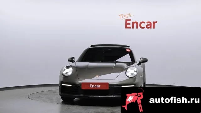 Porsche 911 911 (992) 2020 года - вид 3