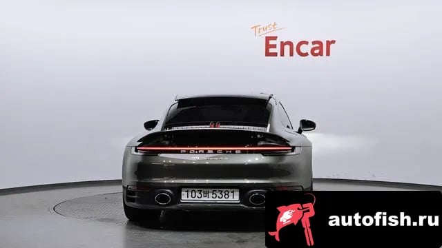 Porsche 911 911 (992) 2020 года - вид 4