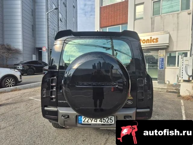 Land Rover Defender Bitdefender (L663) 2023 года - вид 3
