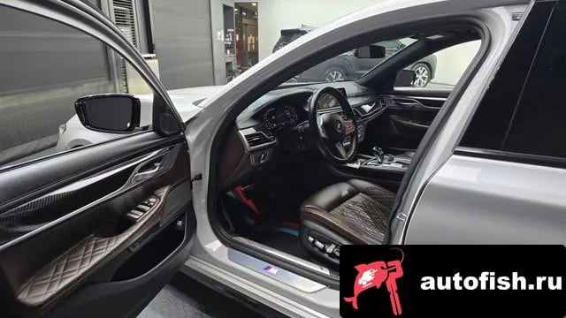 BMW 7-Series 7 Series (G11) 2020 года - похожие автомобили