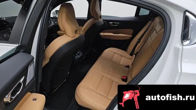 Volvo S60 S60 3rd generation 2021 года - похожие автомобили