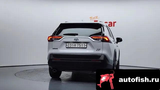 Toyota RAV4 RAV4 5th Generation 2025 года - вид 4