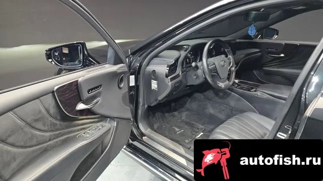 Lexus LS LS500 5th generation 2021 года - похожие автомобили