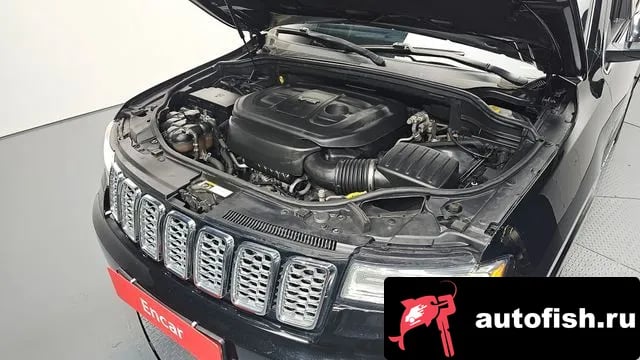 Jeep Cherokee Grand Cherokee 2019 года - вид 6