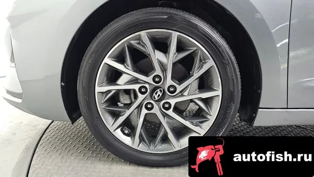 Hyundai AVANTE The New Avante AD 2018 года - вид 5