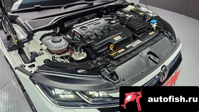 Volkswagen Arteon Atheon 2019 года - вид 6