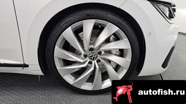 Volkswagen Arteon Atheon 2020 года - вид 5