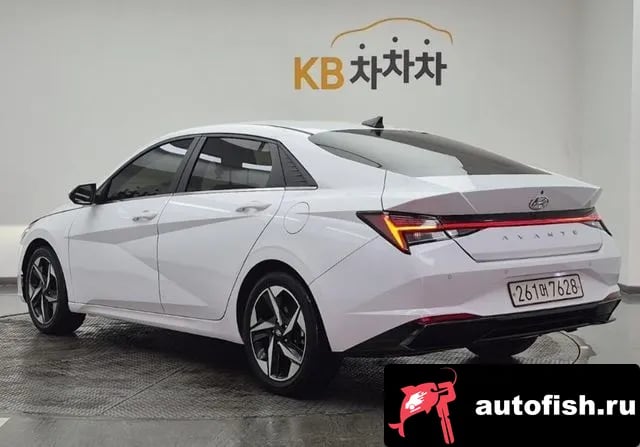Hyundai AVANTE Avante Hybrid (CN7) 2020 года - вид 4