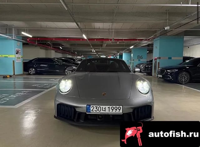 Porsche 911 911 (992) 2025 года - вид 6