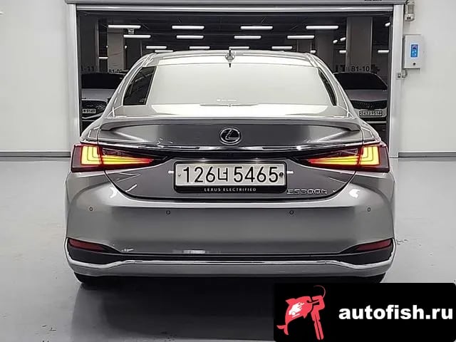 Lexus ES ES300h 7th generation 2024 года - вид 3