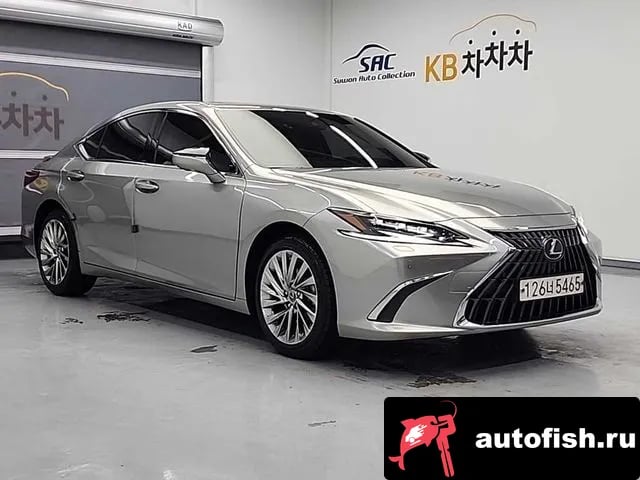 Lexus ES ES300h 7th generation 2024 года - вид 4