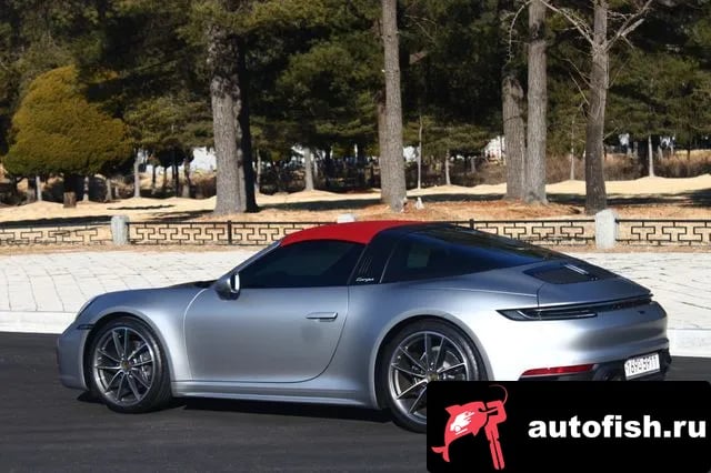 Porsche 911 911 (992) 2024 года - вид 4