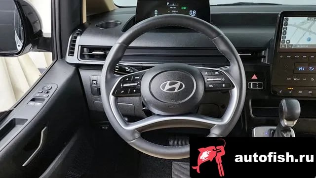Hyundai Staria Staria 2024 года - похожие автомобили