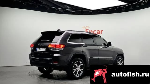 Jeep Cherokee Grand Cherokee 2019 года - вид 2
