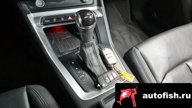 Audi Q3 Q3 (F3) 2020 года - похожие автомобили