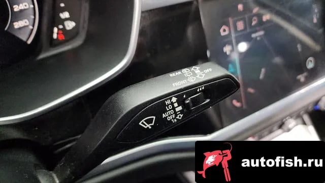 Audi Q3 Q3 (F3) 2020 года - похожие автомобили