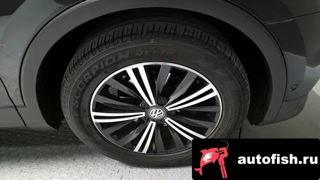 Volkswagen Tiguan Tiguan second Generation 2019 года - похожие автомобили