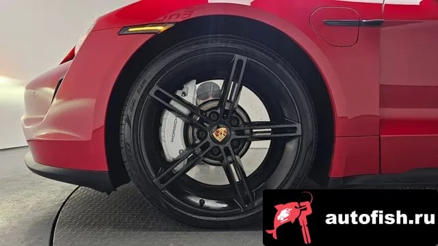 Porsche Taycan Taikan 2021 года - вид 4