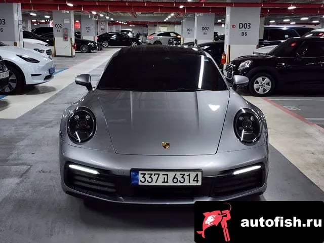 Porsche 911 911 (992) 2020 года - вид 3