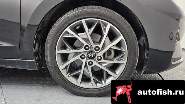 Hyundai AVANTE The New Avante AD 2018 года - вид 5