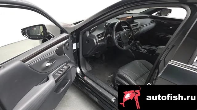 Lexus ES ES300h 7th generation 2021 года - похожие автомобили