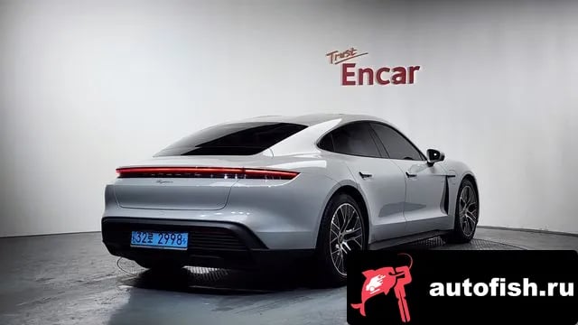 Porsche Taycan Taikan 2022 года - вид 2