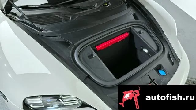 Porsche Taycan Taikan 2022 года - вид 6