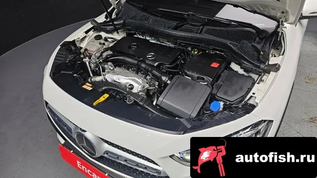 Mercedes-Benz GLA-Class GLA - Class H247 2022 года - вид 6