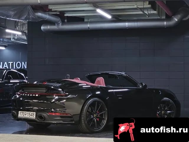 Porsche 911 911 (992) 2020 года - вид 5