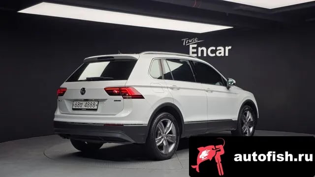 Volkswagen Tiguan Tiguan second Generation 2018 года - вид 2