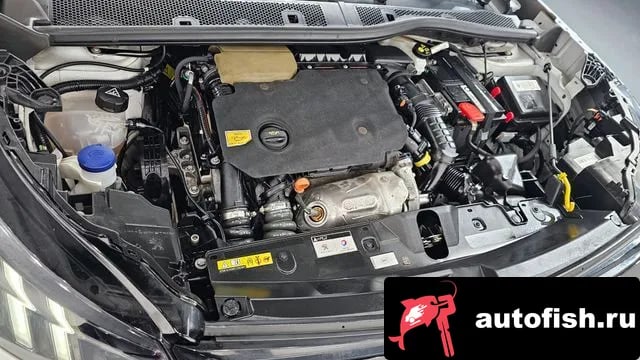 Peugeot 2008 2008 Second generation 2021 года - вид 6