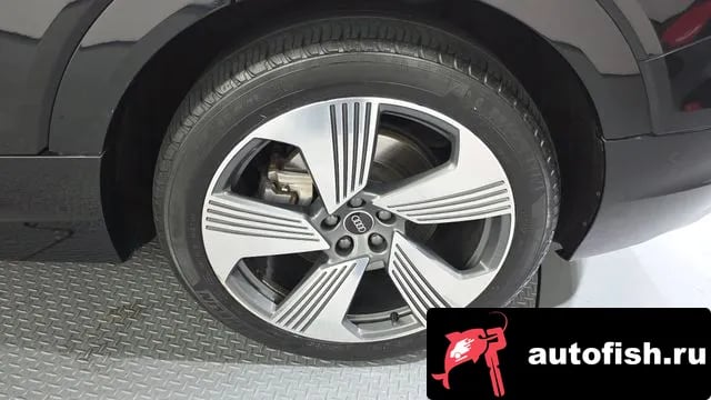 Audi e-tron e-Tron 2021 года - вид 5