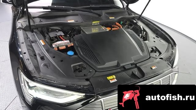 Audi e-tron e-Tron 2021 года - вид 6
