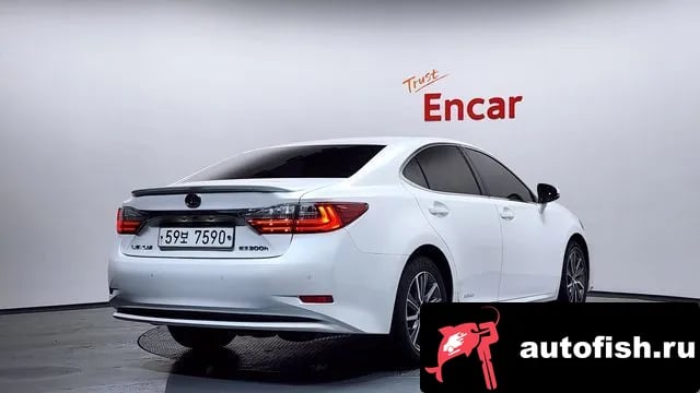 Lexus ES New ES300h 2018 года - вид 2