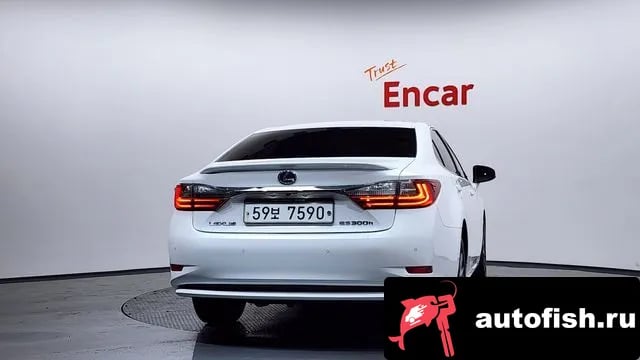 Lexus ES New ES300h 2018 года - вид 4