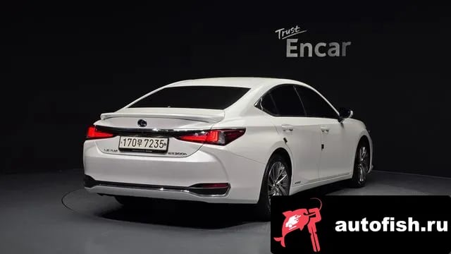 Lexus ES ES300h 7th generation 2020 года - вид 2