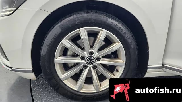 Volkswagen Passat Passat GT (B8) 2021 года - вид 5