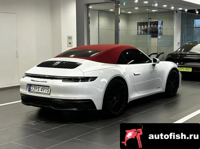 Porsche 911 911 (992) 2023 года - вид 4