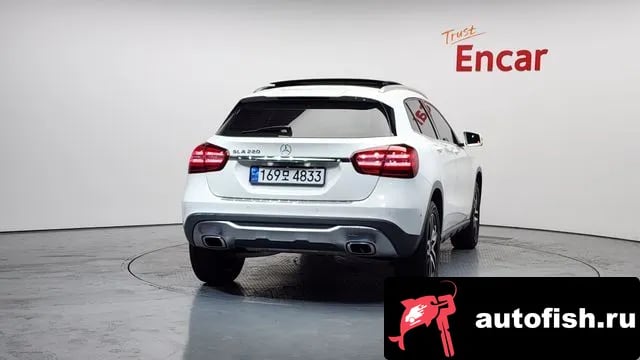 Mercedes-Benz GLA-Class GLA-Class X156 2018 года - вид 4