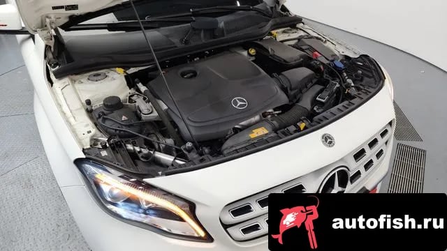 Mercedes-Benz GLA-Class GLA-Class X156 2018 года - вид 6