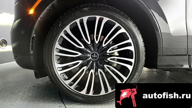 Lincoln Aviator Aviator 2nd generation 2021 года - вид 5