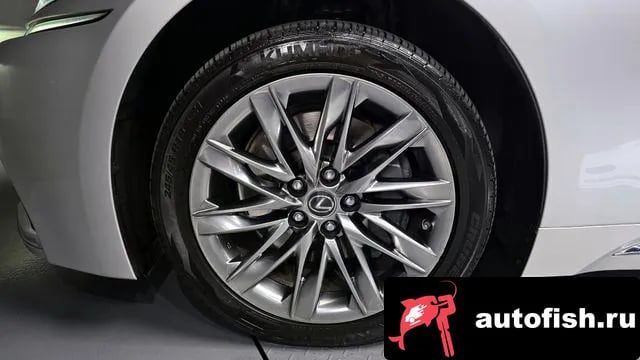 Lexus LS LS500h 5th generation 2018 года - вид 4