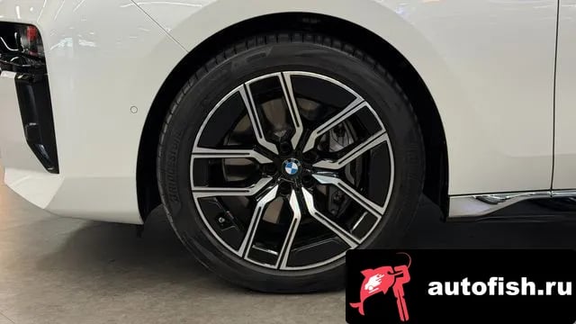 BMW 7-Series 7 Series (G70) 2025 года - похожие автомобили
