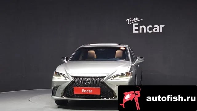 Lexus ES ES300h 7th generation 2024 года - вид 3