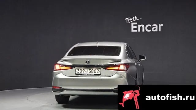 Lexus ES ES300h 7th generation 2024 года - вид 4