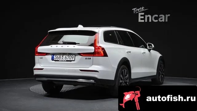 Volvo V60 V60 Cross-country 2nd Generation 2023 года - вид 2