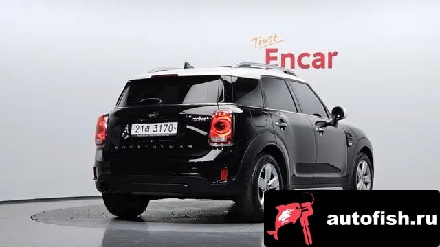 Mini Countryman Cooper Country Man 2018 года - вид 2