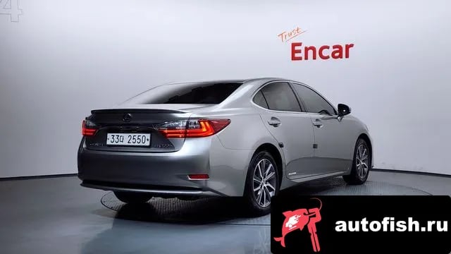 Lexus ES New ES300h 2018 года - вид 2